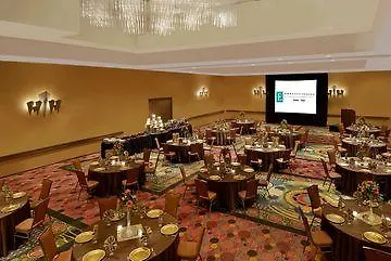 Embassy By Hilton Phoenix Hotel Tempe