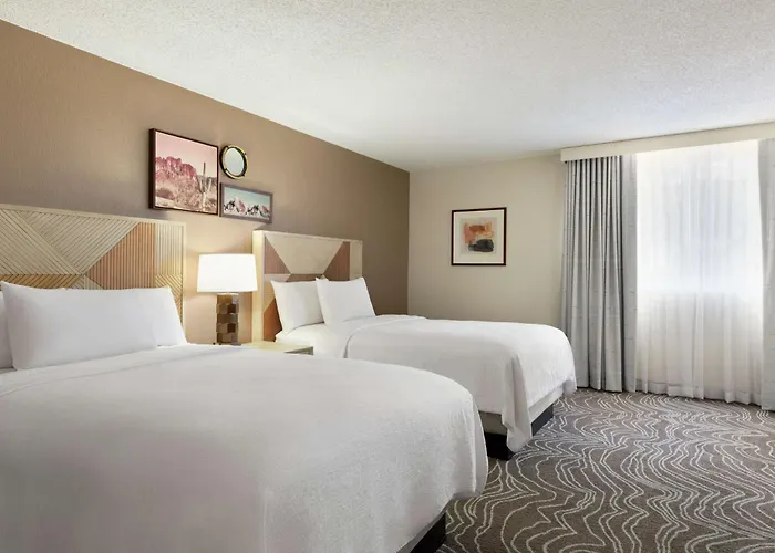 Embassy By Hilton Phoenix 4*